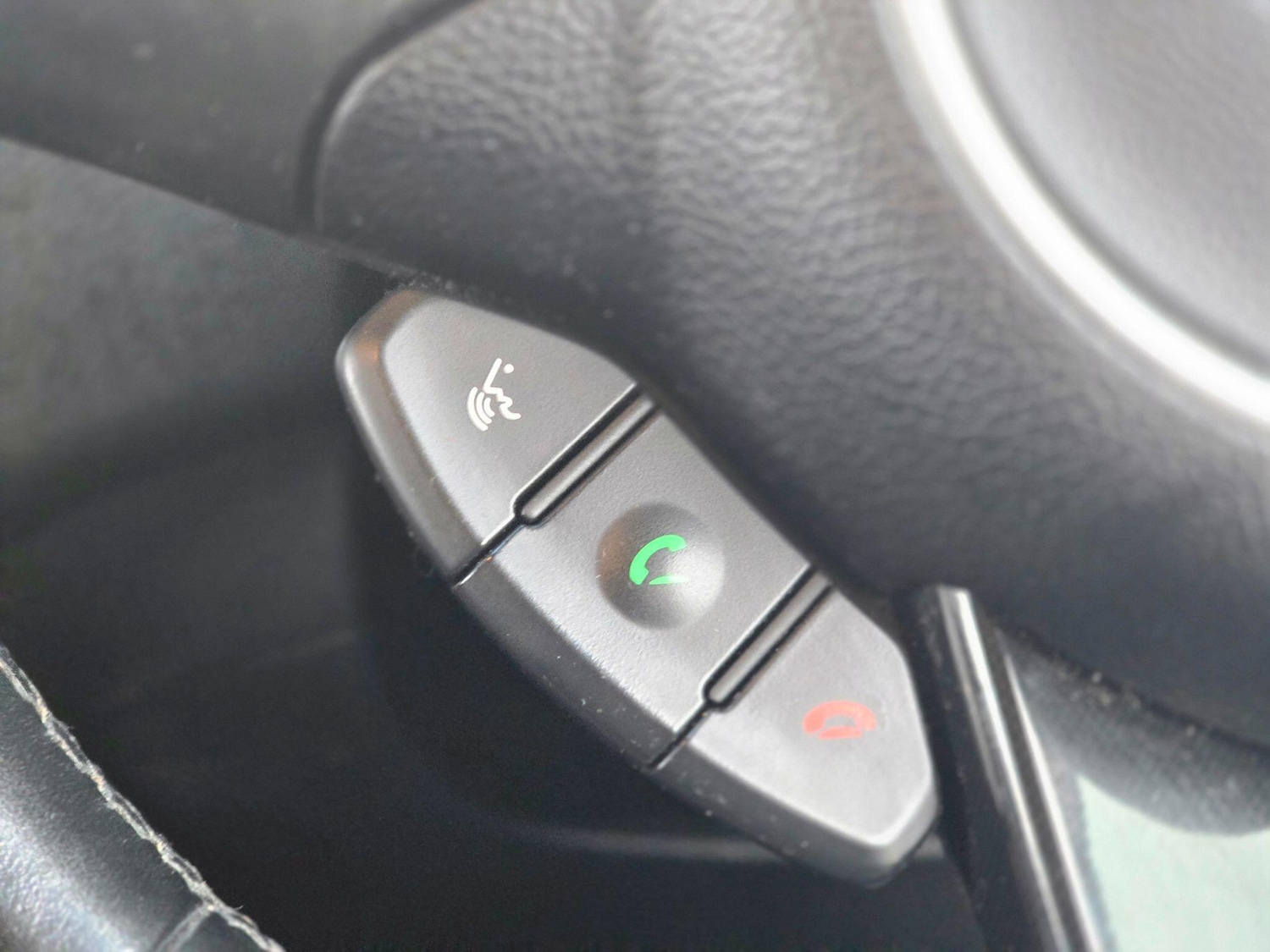 Used Kia Carens 2017 for sale - 77411532: Photo 41