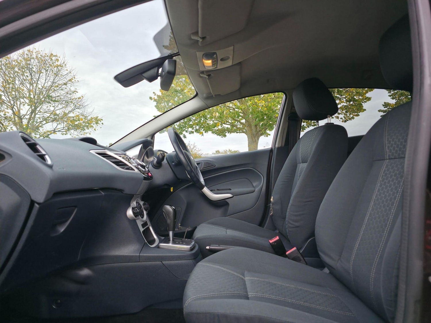 Used Ford Fiesta 2010 for sale - 76380676: Photo 20