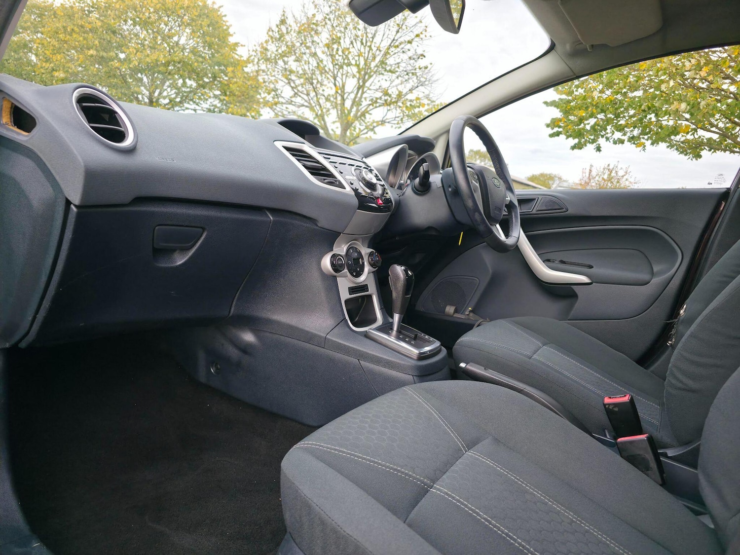 Used Ford Fiesta 2010 for sale - 76380676: Photo 23