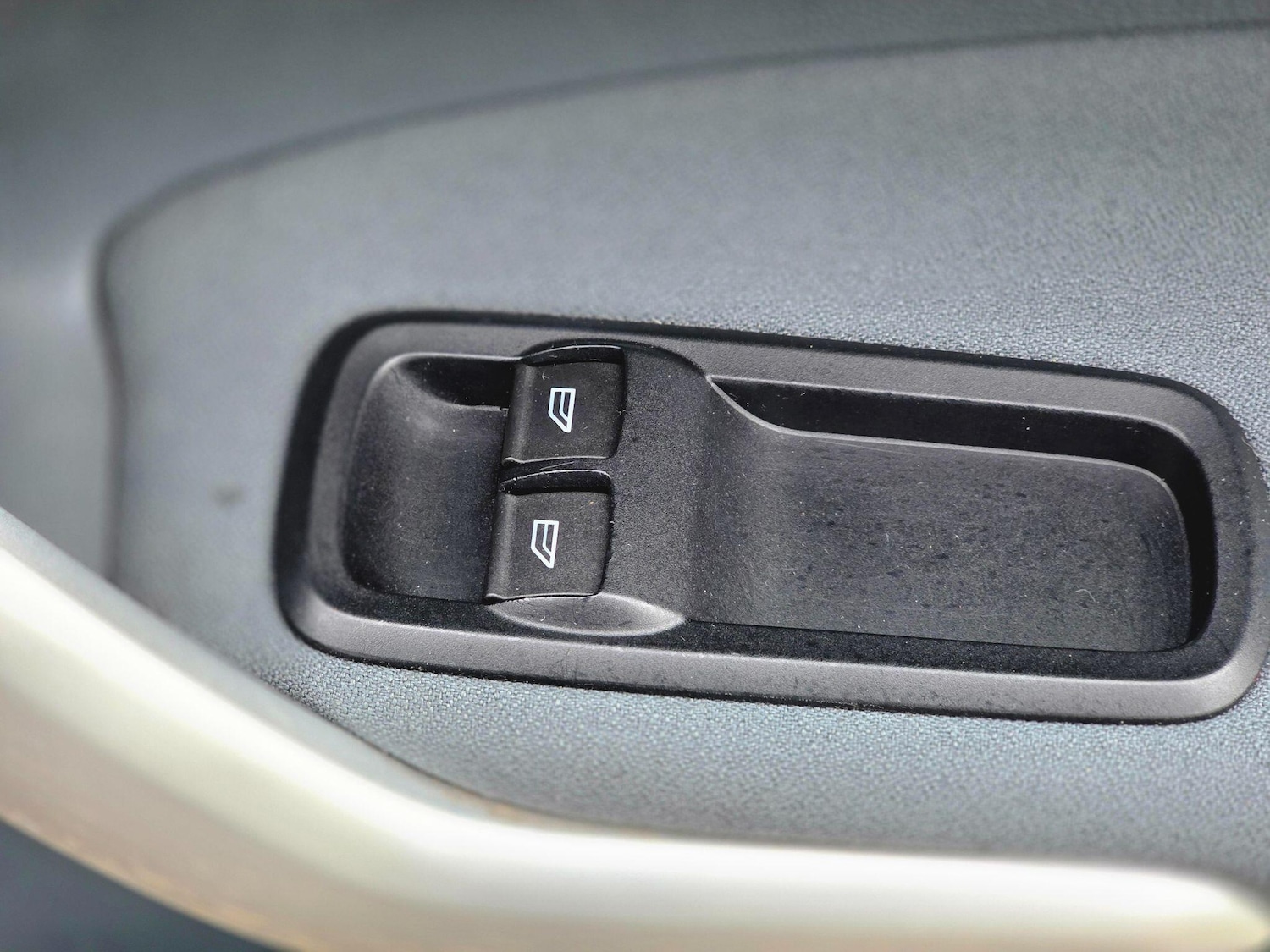 Used Ford Fiesta 2010 for sale - 76380676: Photo 27