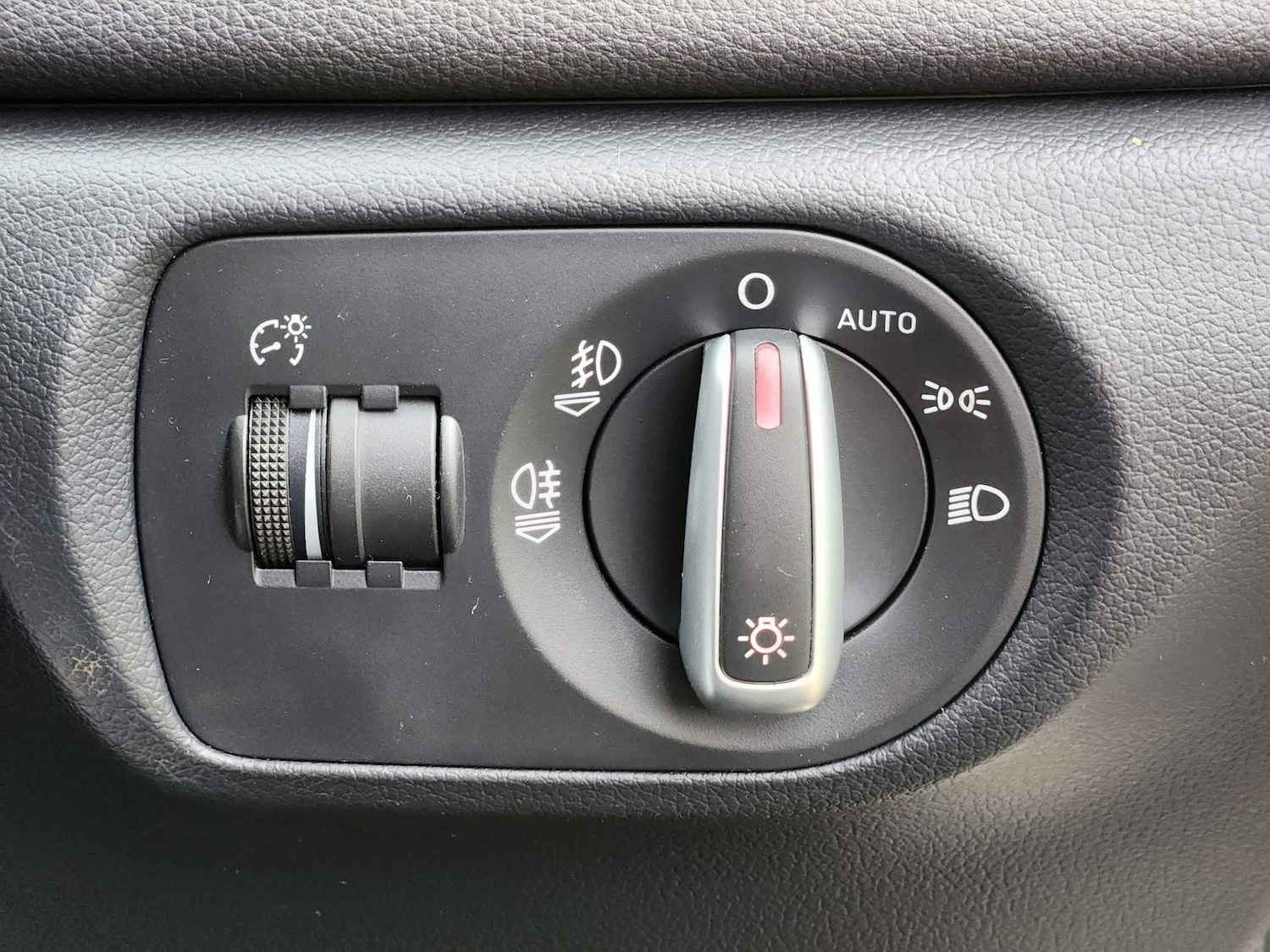 Used Audi Q3 for sale - 77191078: Photo 28