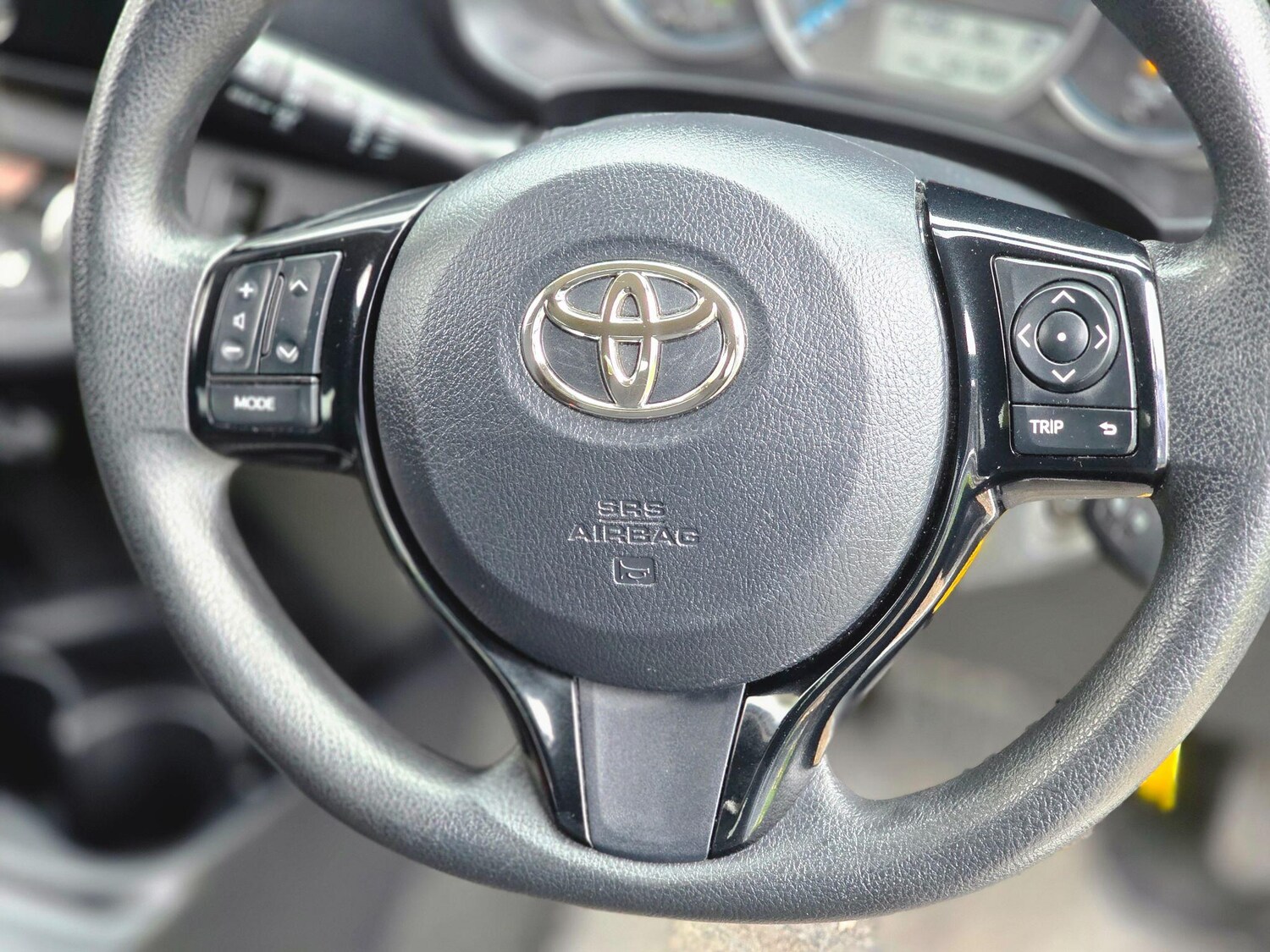 Used Toyota Yaris 2023 for sale - 76259099: Photo 37