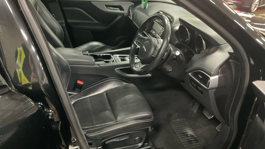 Used Jaguar F-Pace 2016 for sale - 77331606: Photo 9