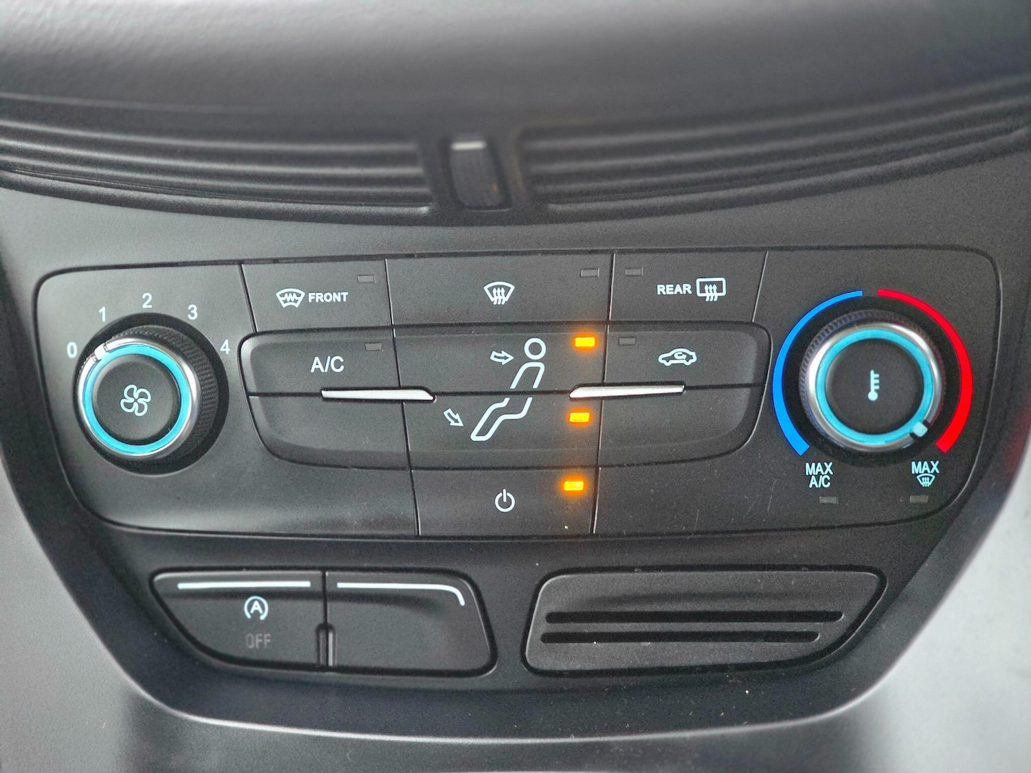 Used Ford Grand C-Max 2016 for sale - 77266792: Photo 40