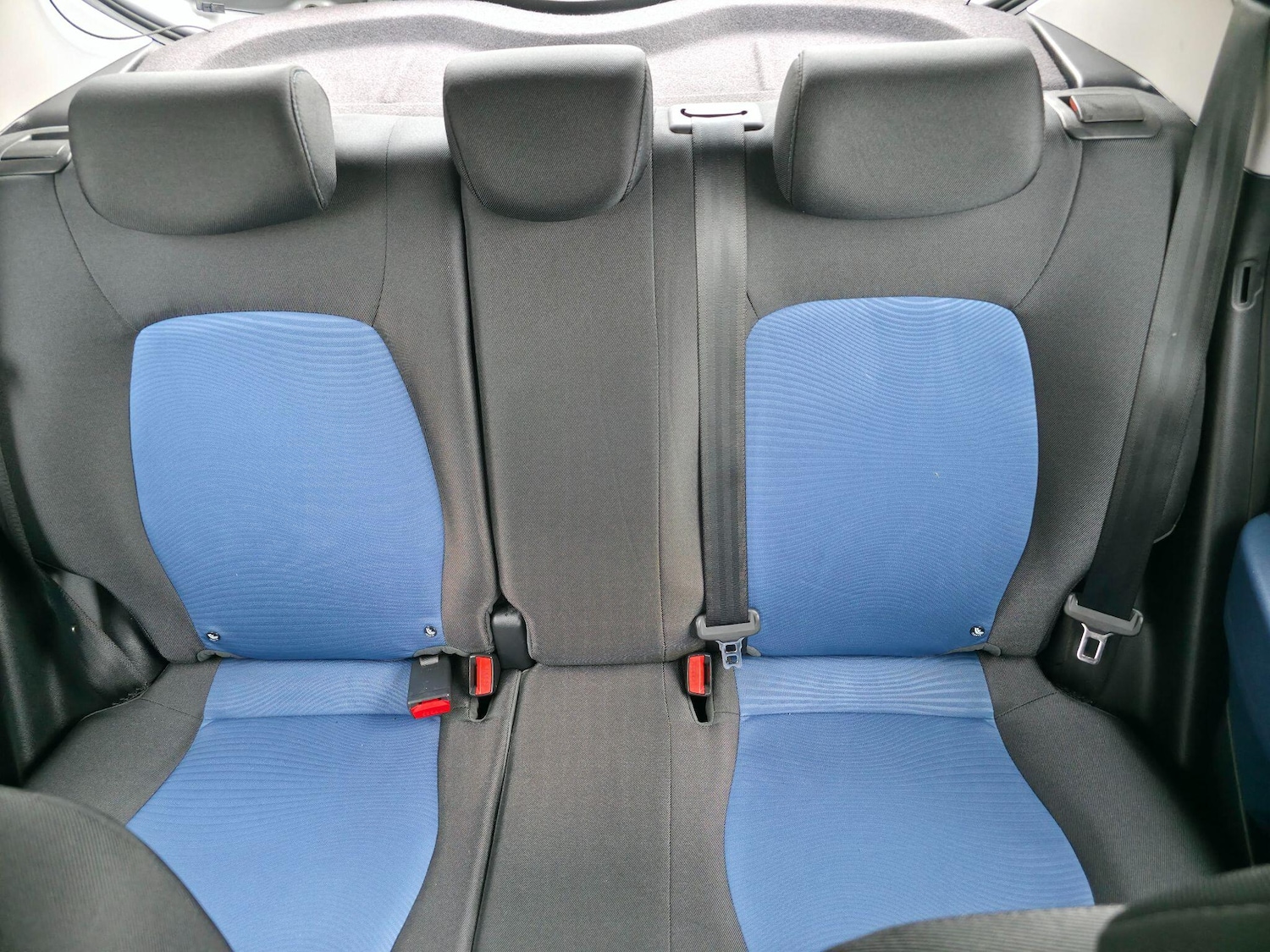 Used Hyundai i10 2016 for sale - 76060117: Photo 20