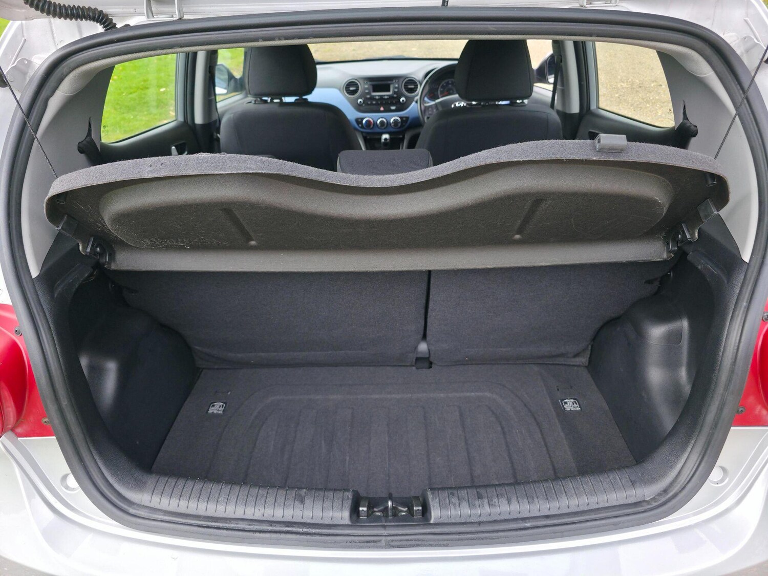 Used Hyundai i10 2016 for sale - 76060117: Photo 23