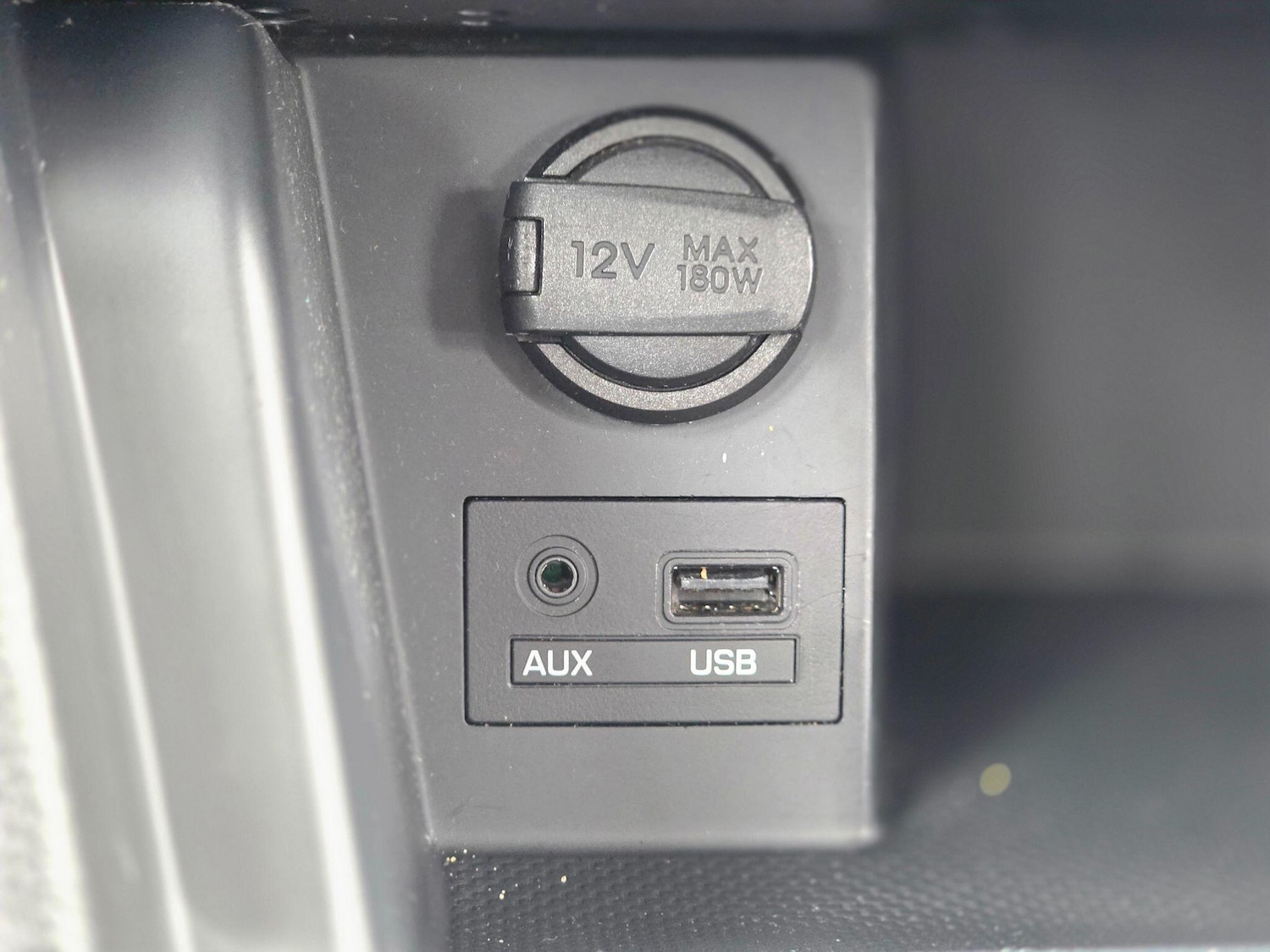 Used Hyundai i10 2016 for sale - 76060117: Photo 42