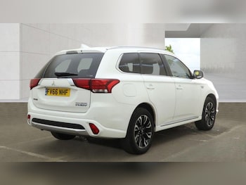 Used Mitsubishi Outlander 2017 for sale - 78830279: Photo