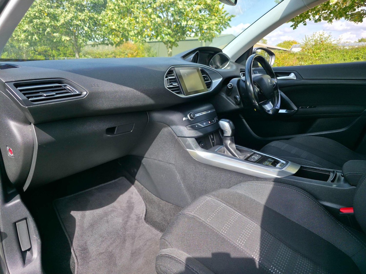 Used Peugeot 308 SW 2016 for sale - 75458554: Photo 29