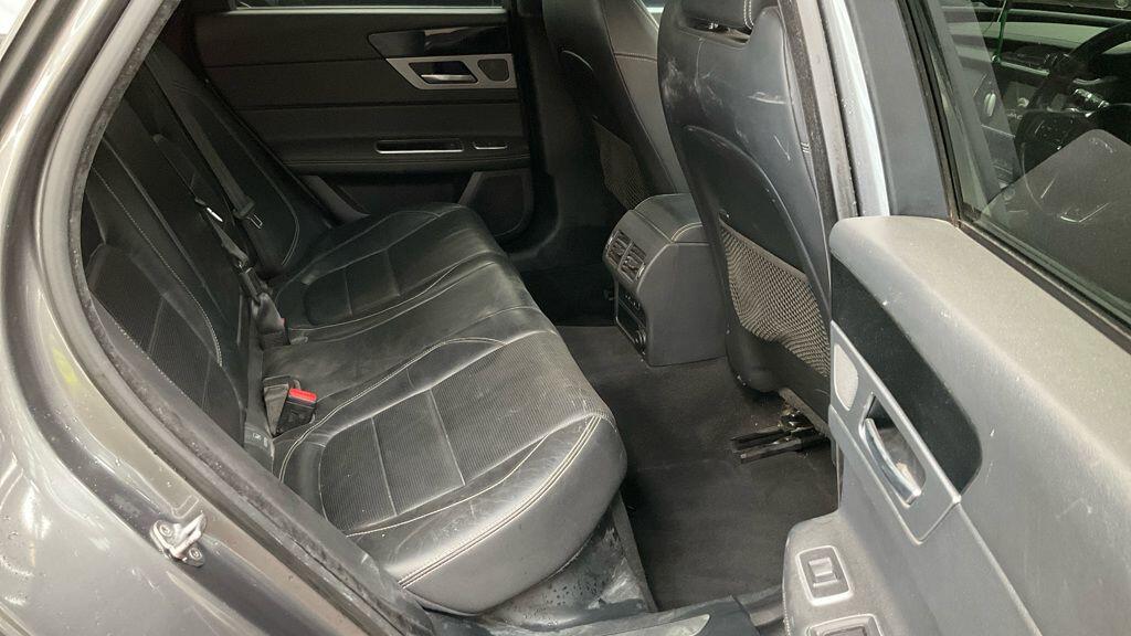 Used Jaguar XF 2017 for sale - 78185352: Photo 8