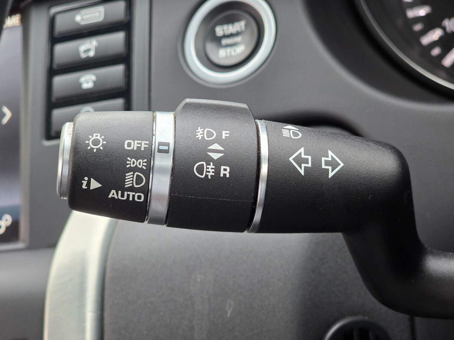 Used Land Rover Discovery Sport 2016 for sale - 75977854: Photo 26