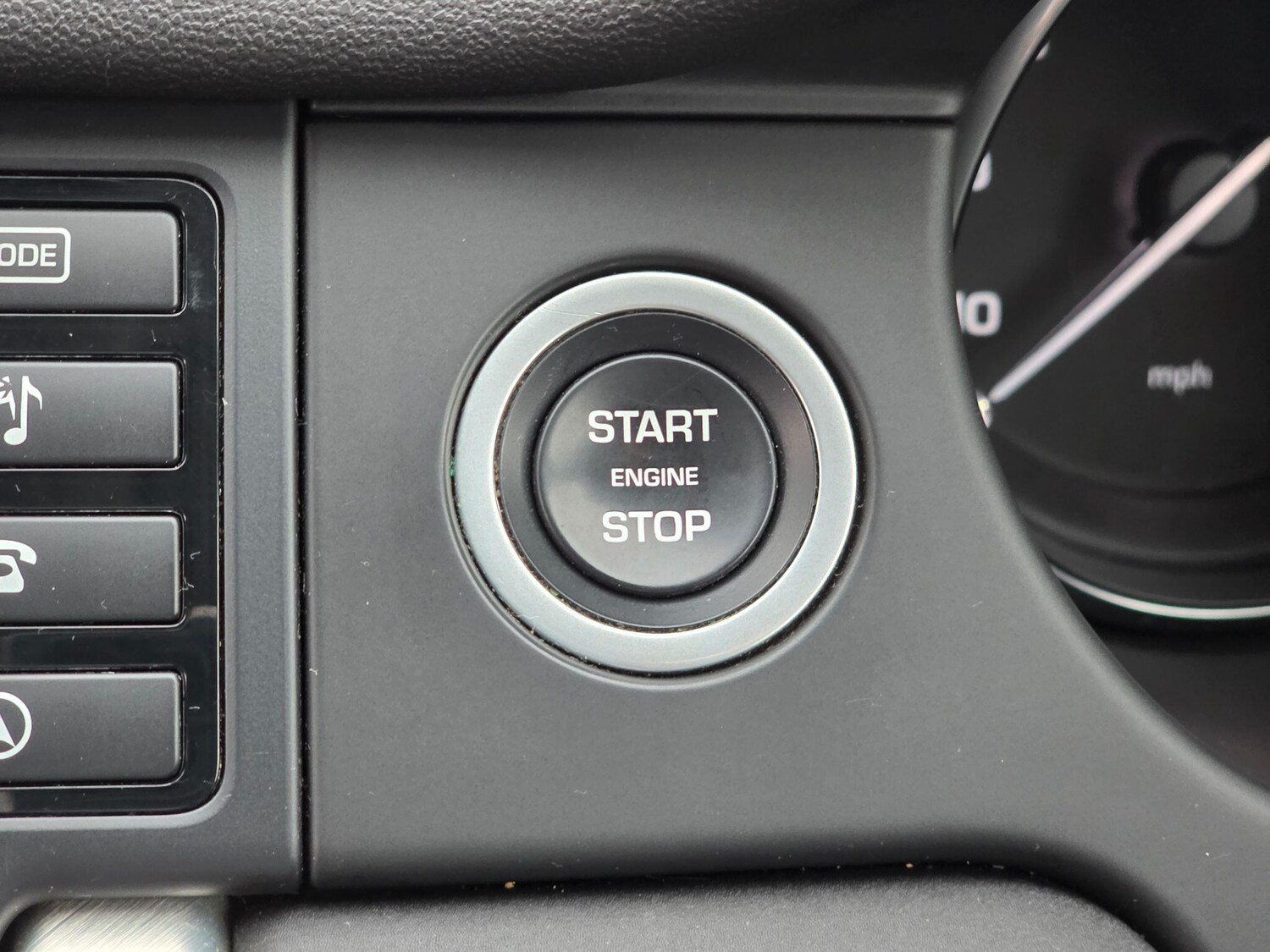 Used Land Rover Discovery Sport 2016 for sale - 75977854: Photo 27