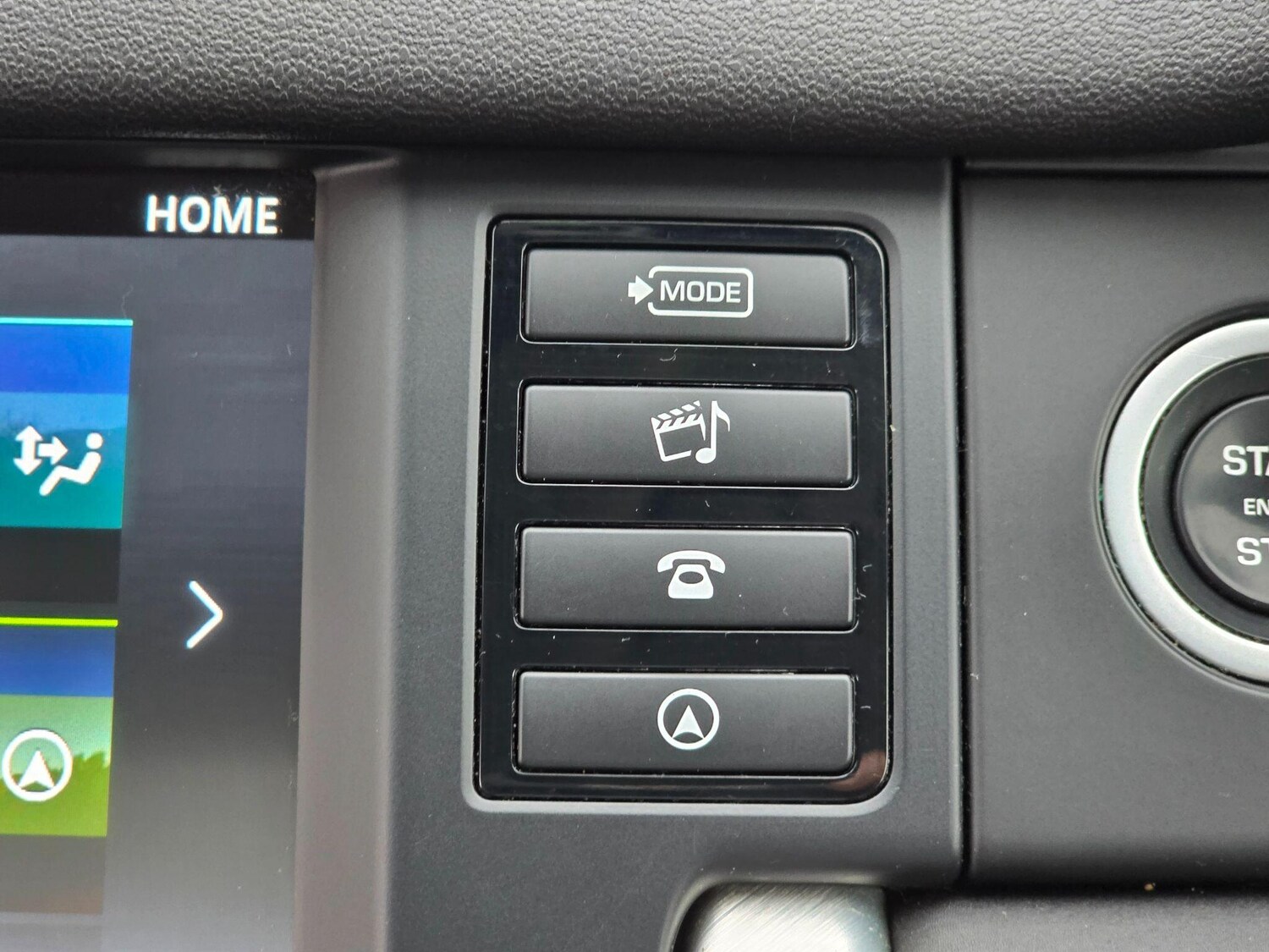 Used Land Rover Discovery Sport 2016 for sale - 75977854: Photo 28