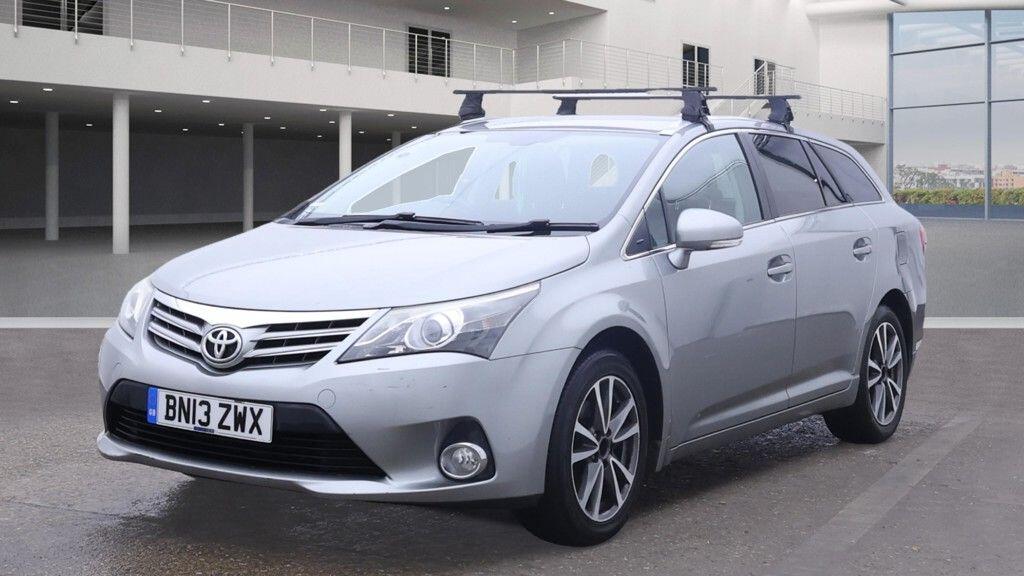 Used Toyota Avensis 2013 for sale - 76283371: Photo 2