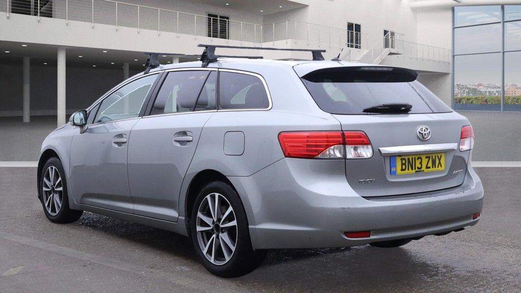 Used Toyota Avensis 2013 for sale - 76283371: Photo 3