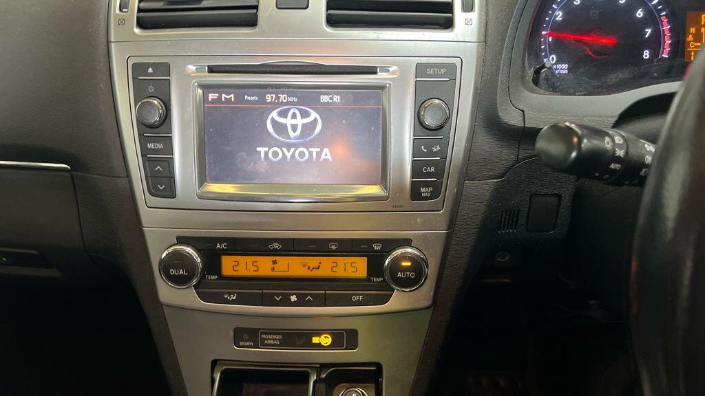 Used Toyota Avensis 2013 for sale - 76283371: Photo 9
