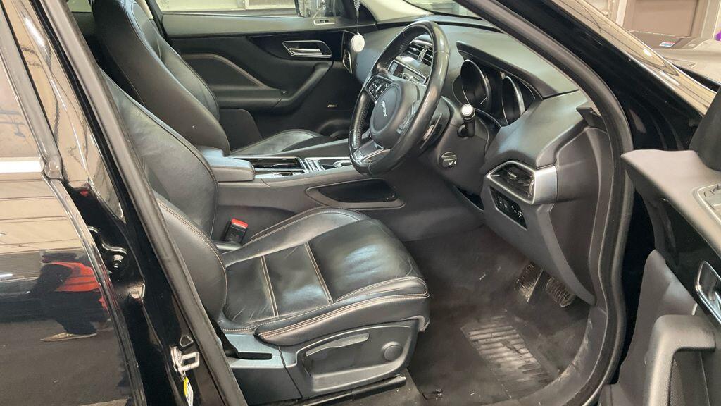Used Jaguar F-Pace 2017 for sale - 77550106: Photo 10