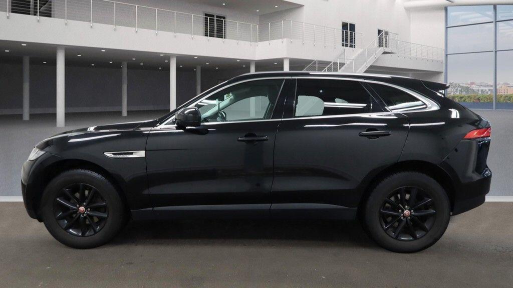 Used Jaguar F-Pace 2017 for sale - 77550106: Photo 7