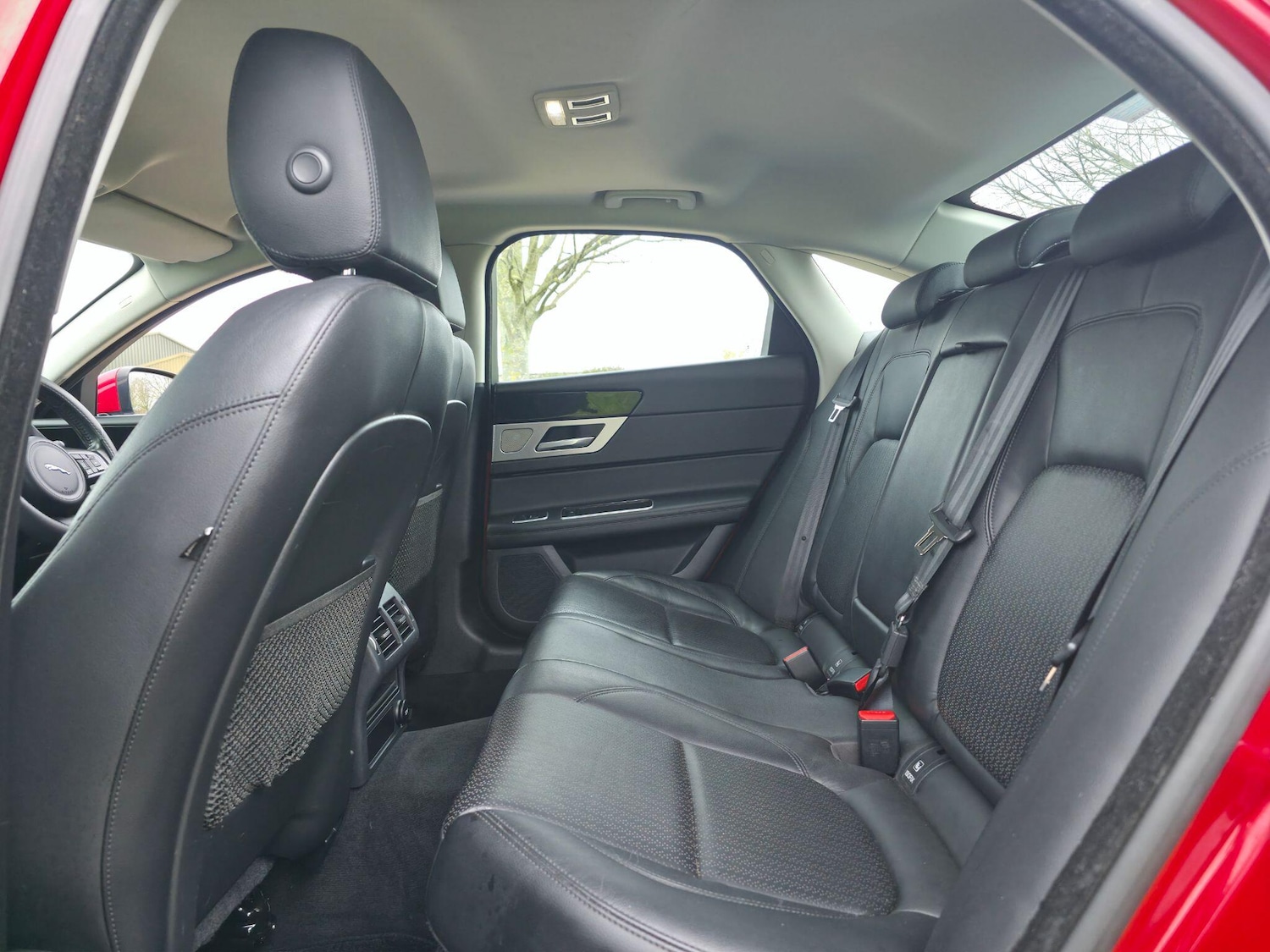 Used Jaguar XF 2017 for sale - 76839823: Photo 23