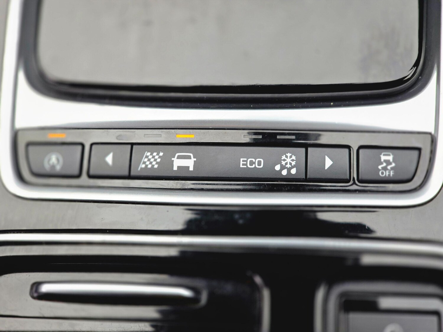 Used Jaguar XF 2017 for sale - 76839823: Photo 34