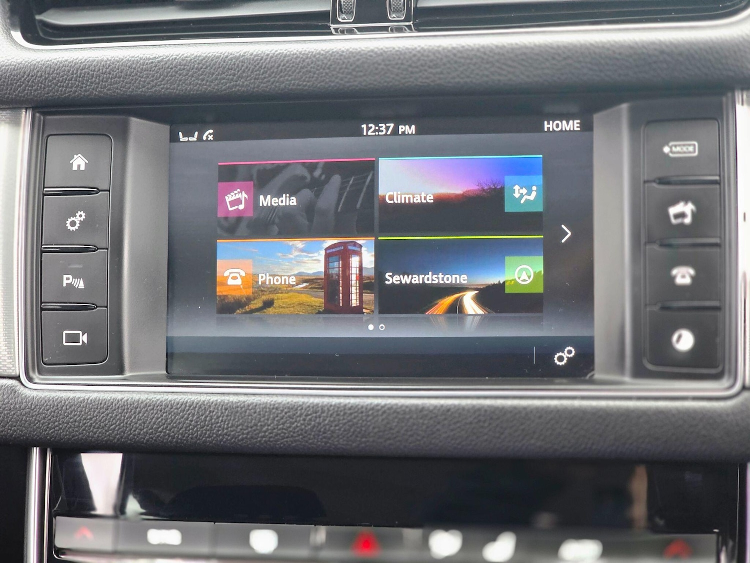 Used Jaguar XF 2017 for sale - 76839823: Photo 42