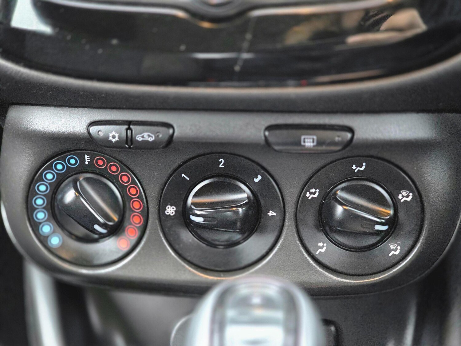 Used Vauxhall Corsa for sale - 77496941: Photo 34