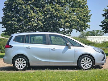 Used Vauxhall Zafira Tourer 2016 for sale - 78965939: Photo