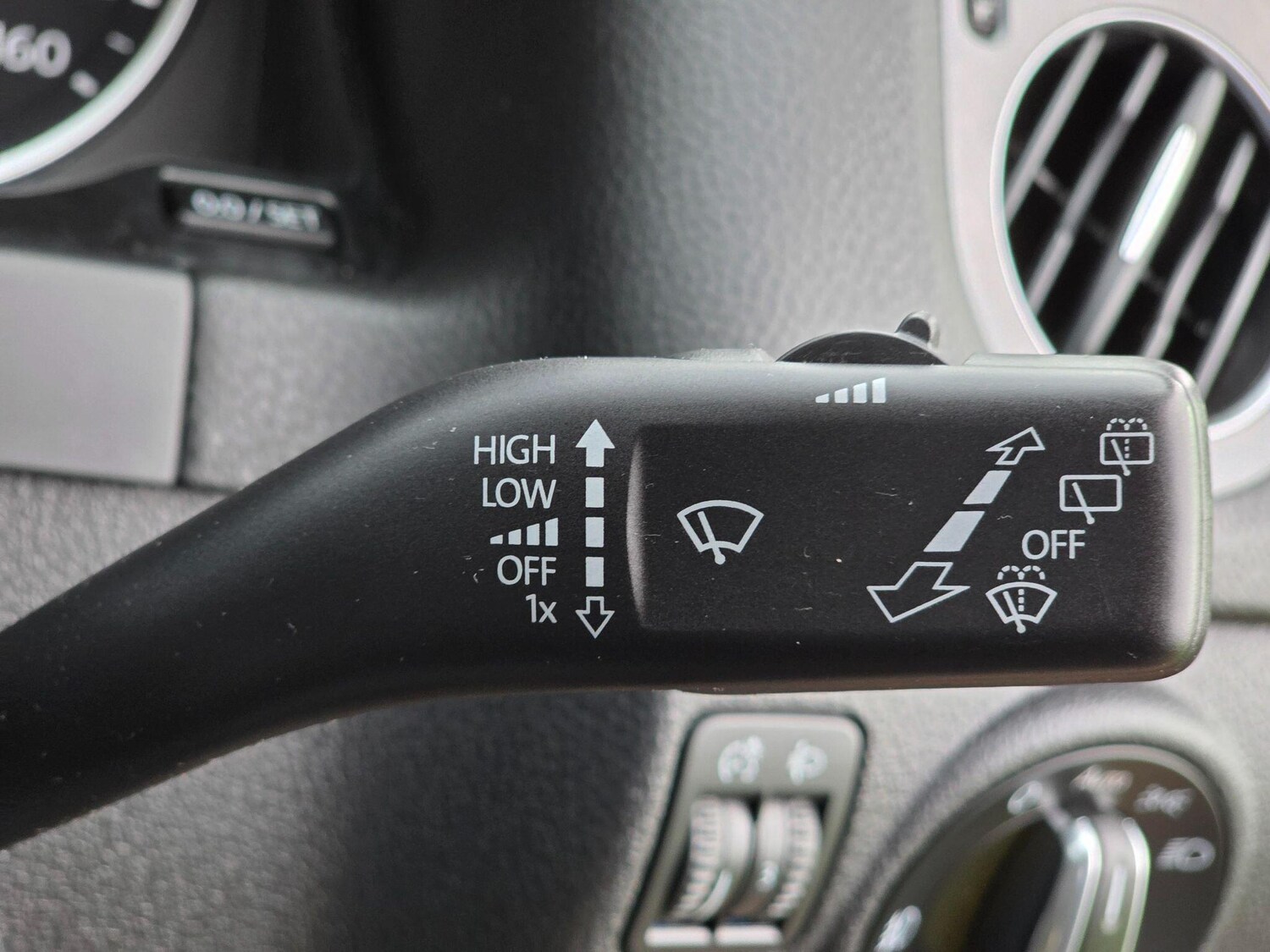 Used Volkswagen Tiguan 2013 for sale - 77523895: Photo 41