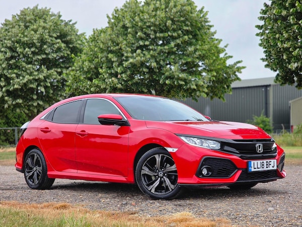 Used Honda Civic 2018 for sale - 75127587: Photo 2