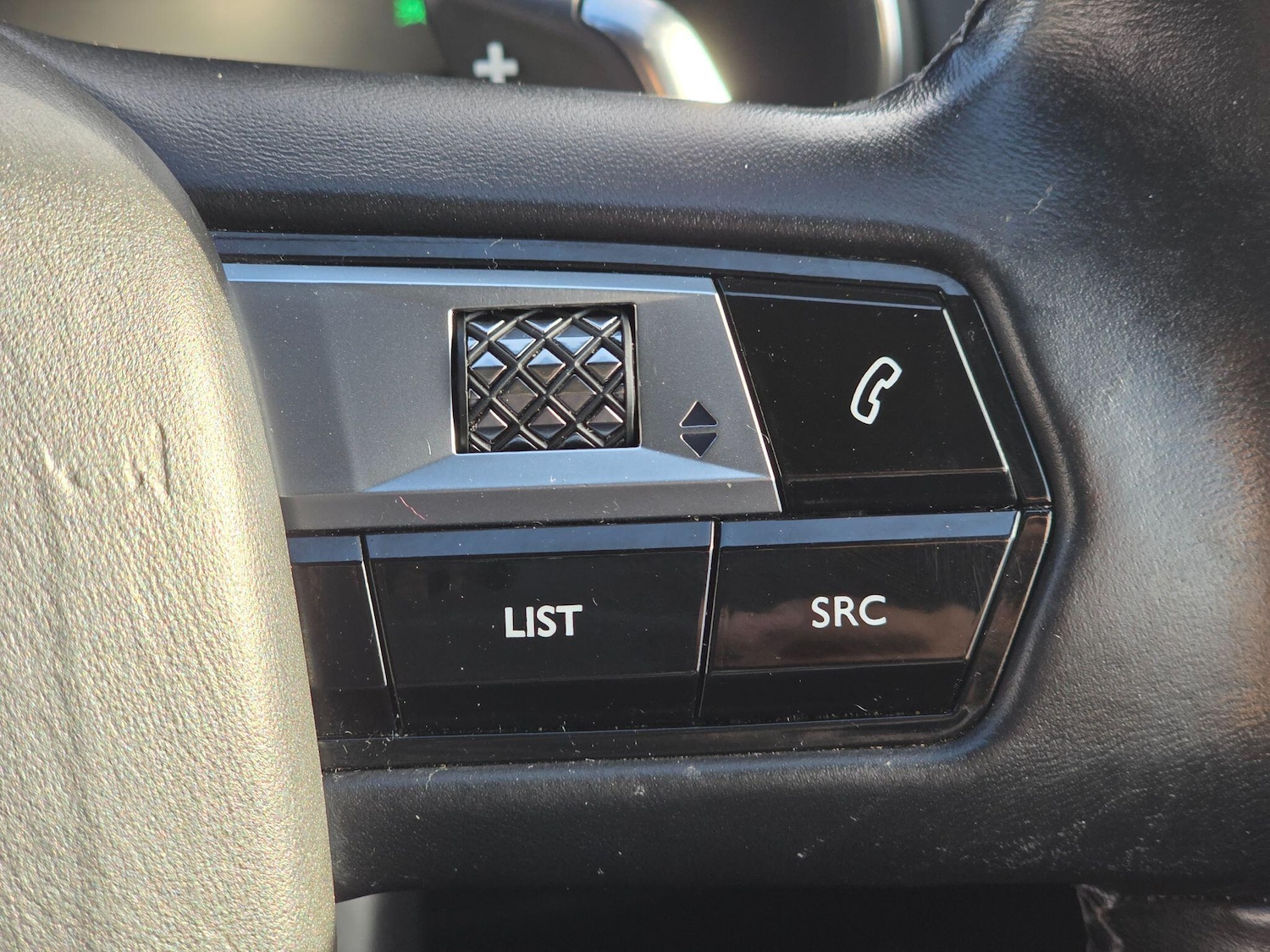 Used DS Automobiles DS 7 Crossback 2020 for sale - 76512470: Photo 32