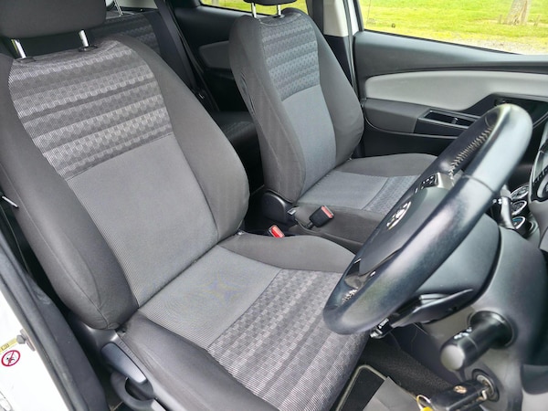 Used Toyota Yaris 2016 for sale - 73890800: Photo 21
