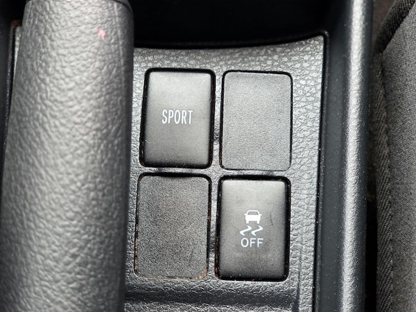 Used Toyota Yaris 2016 for sale - 73890800: Photo 29