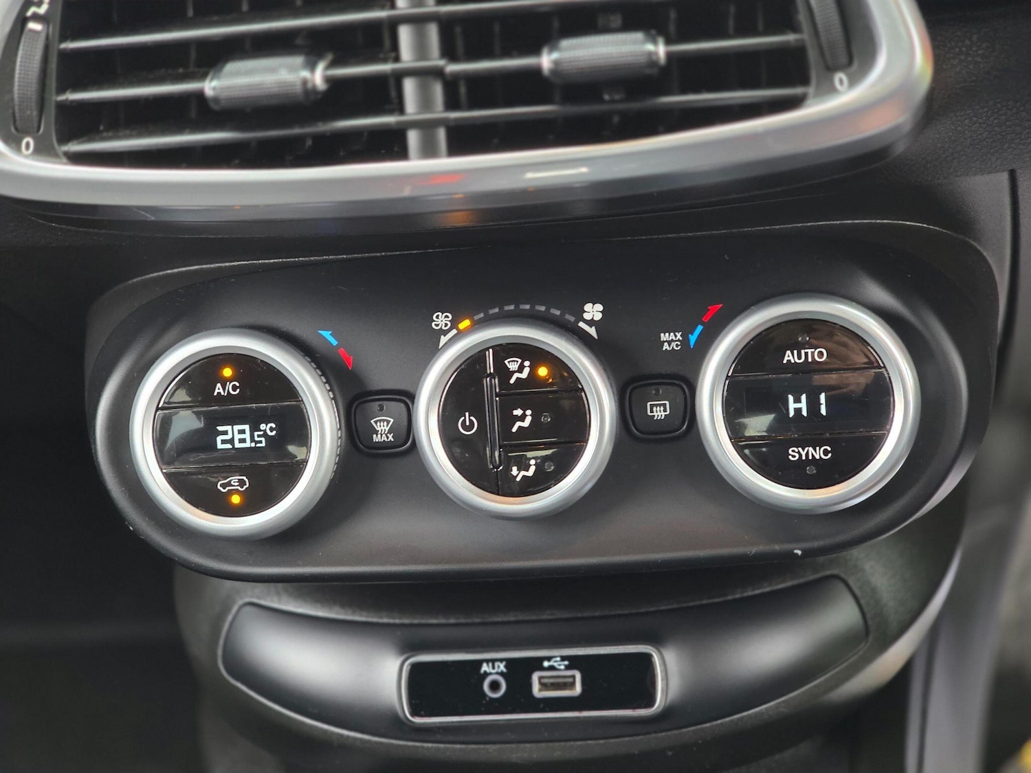 Used Fiat 500X 2017 for sale - 77440287: Photo 28