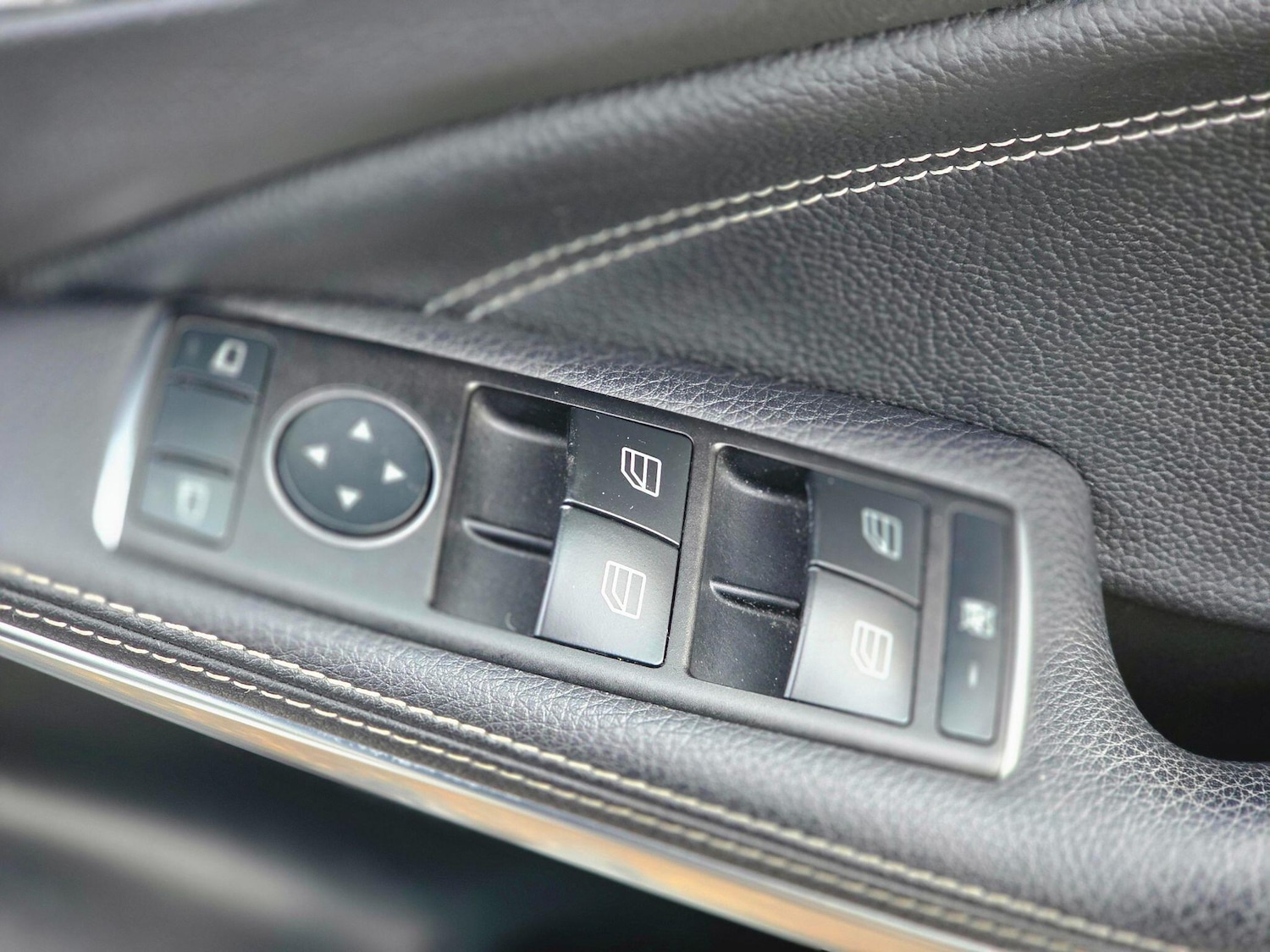 Used Mercedes-Benz A-Class 2017 for sale - 76399338: Photo 33