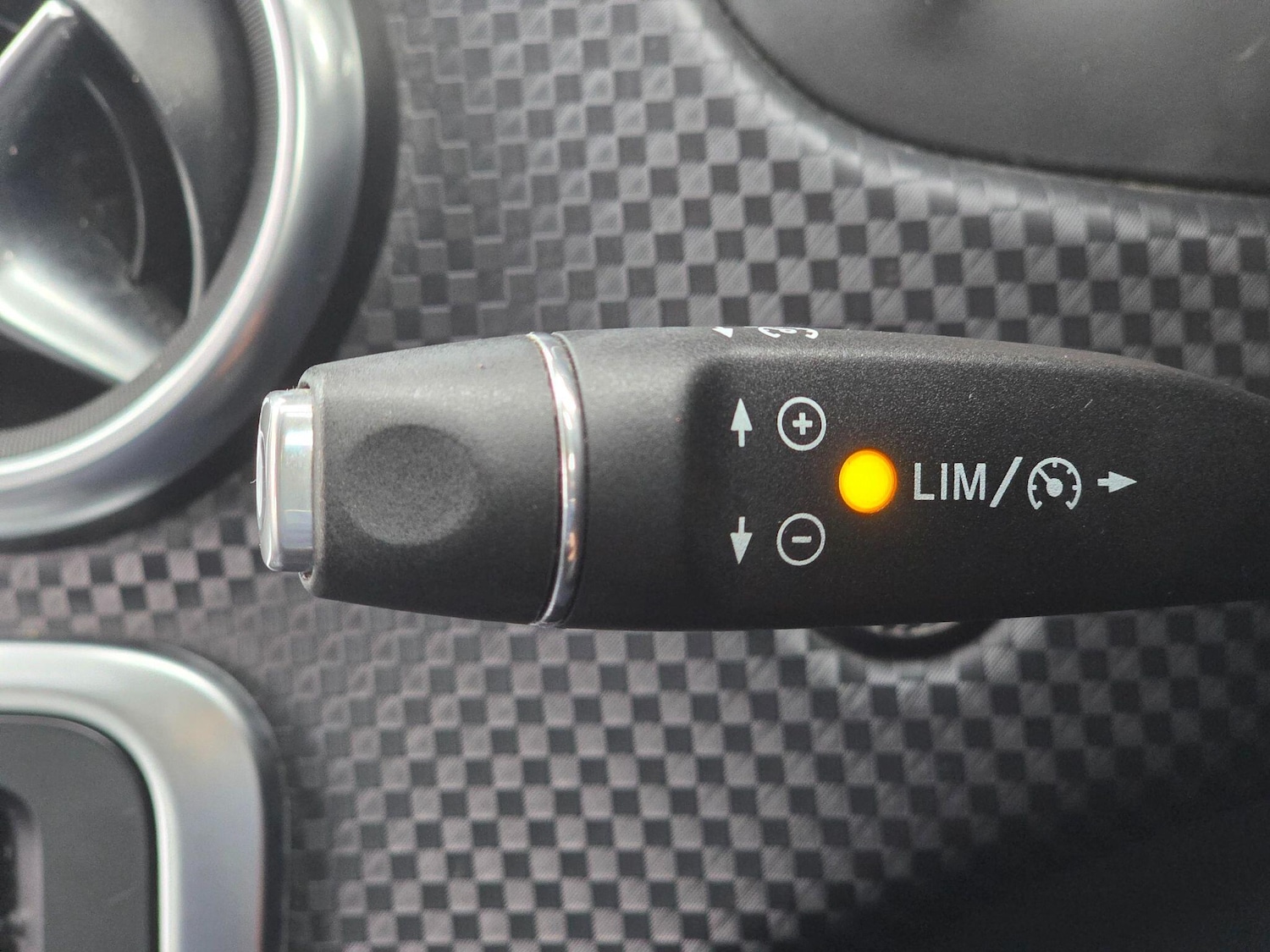 Used Mercedes-Benz A-Class 2017 for sale - 76399338: Photo 40