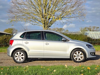 Used Volkswagen Polo 2012 for sale - 76619698: Photo