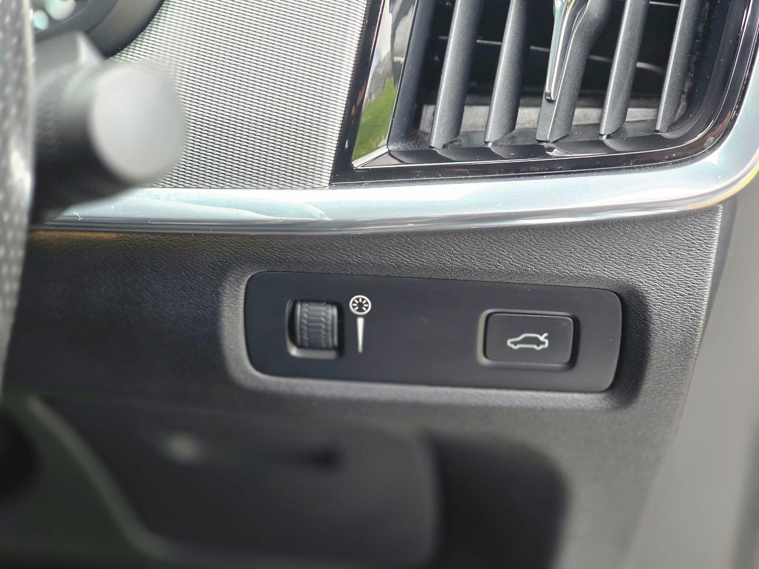 Used Volvo S90 for sale - 76993019: Photo 32