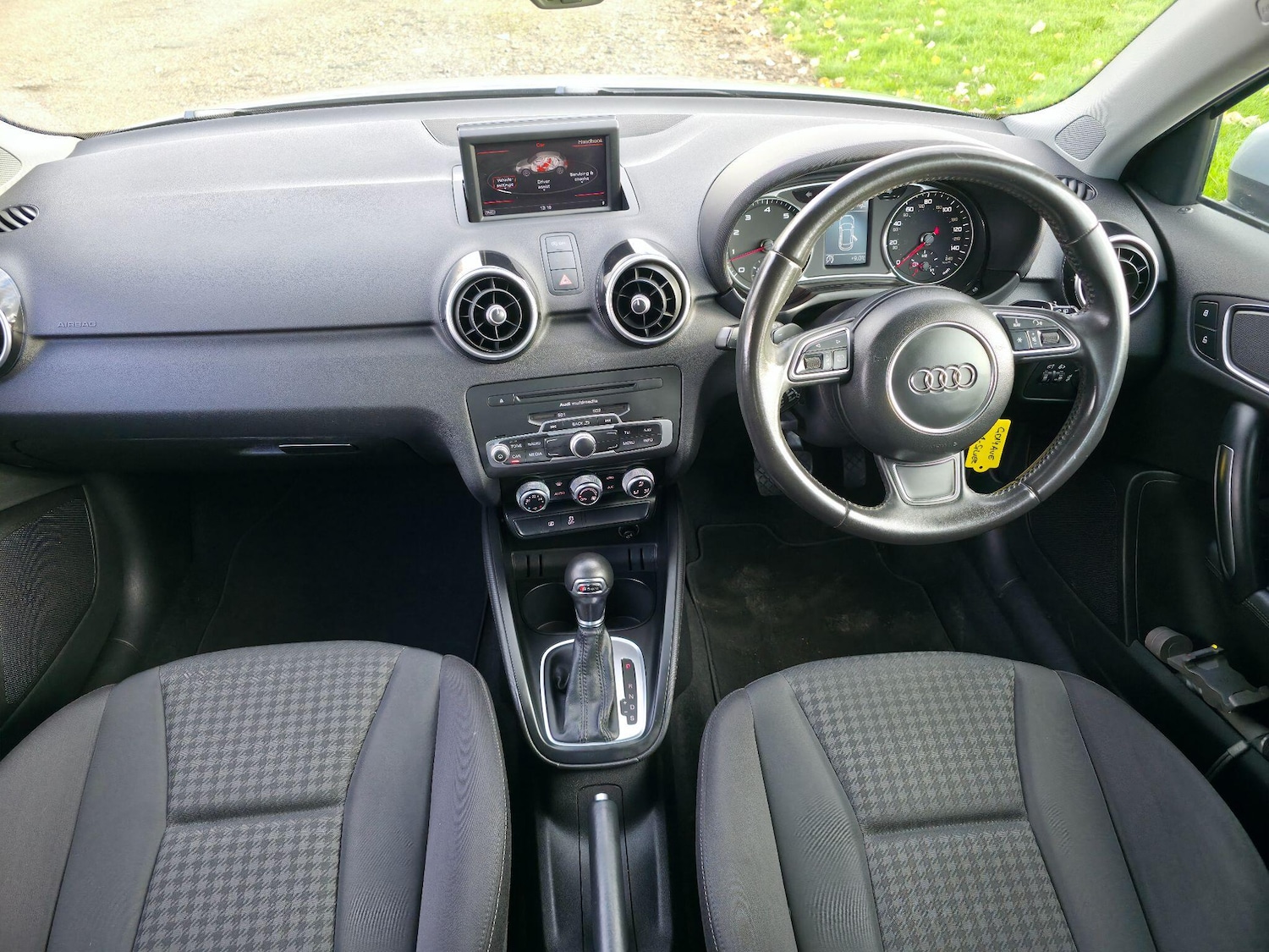 Used Audi A1 2014 for sale - 76612942: Photo 9