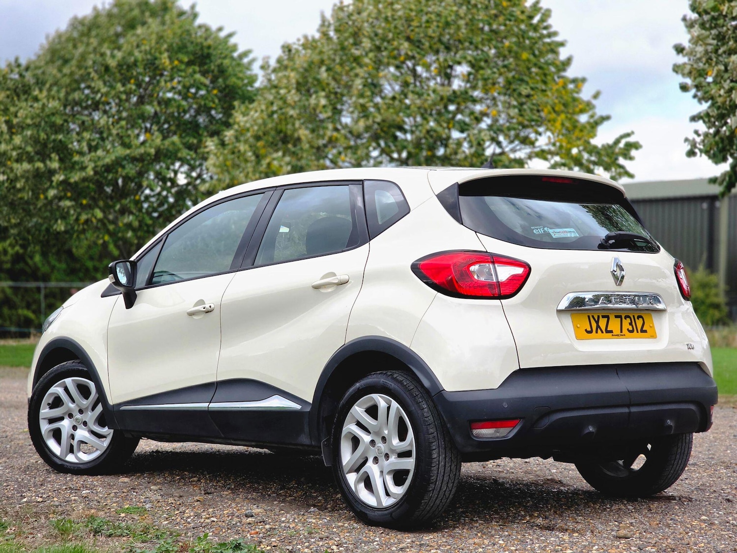 Used Renault Captur for sale - 76632872: Photo 12