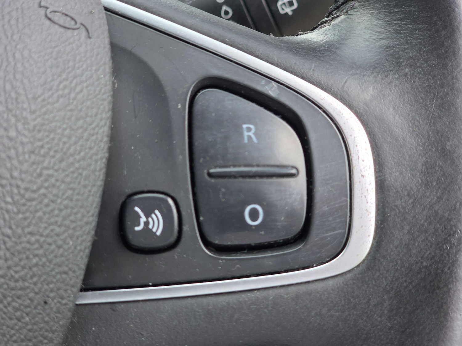 Used Renault Captur for sale - 76632872: Photo 36