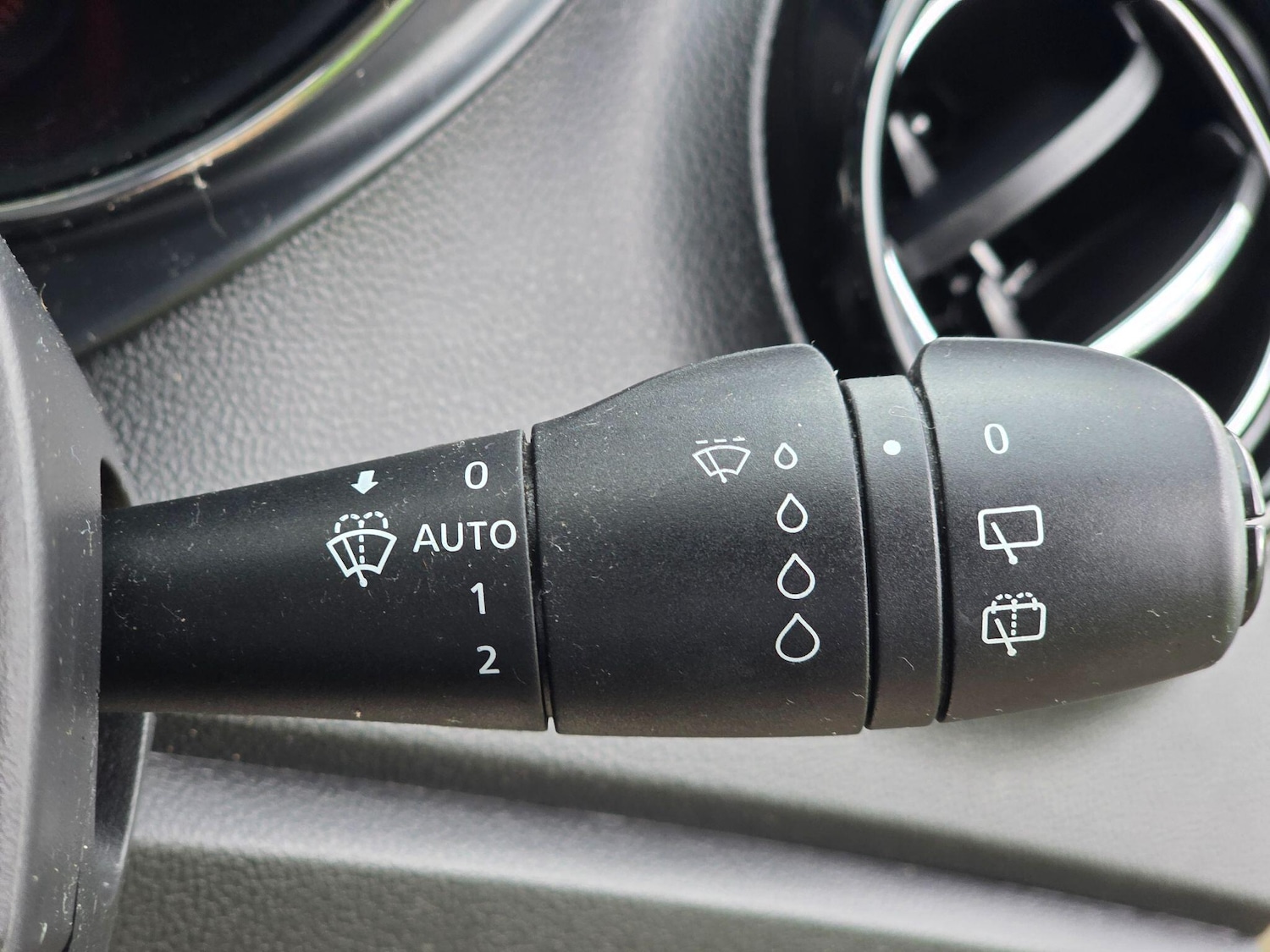 Used Renault Captur for sale - 76632872: Photo 37