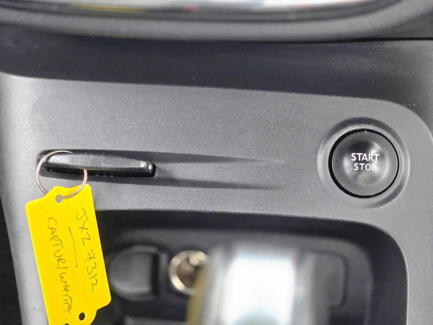 Used Renault Captur for sale - 76632872: Photo 40