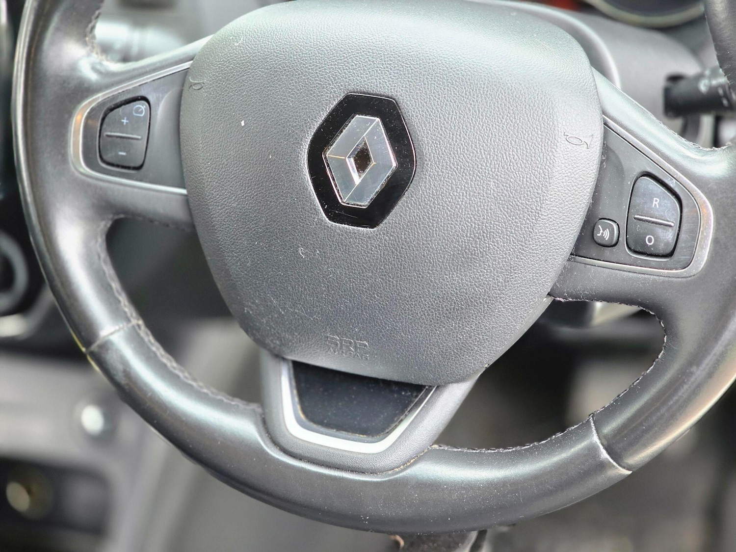 Used Renault Captur for sale - 76632872: Photo 45