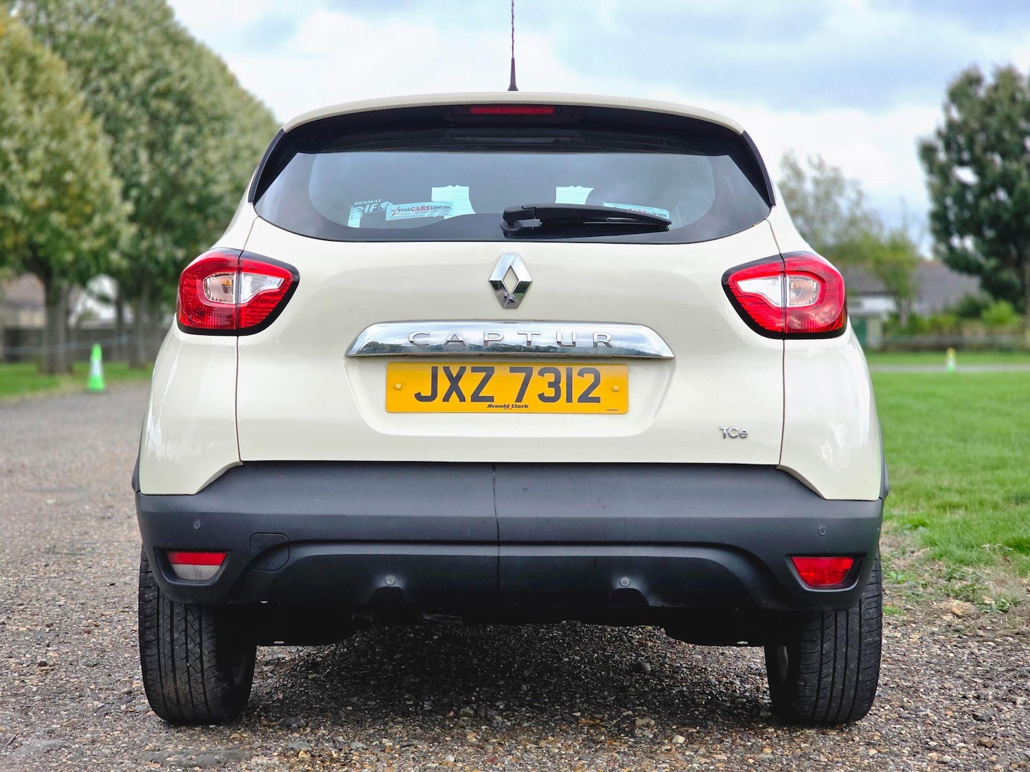 Used Renault Captur for sale - 76632872: Photo 9