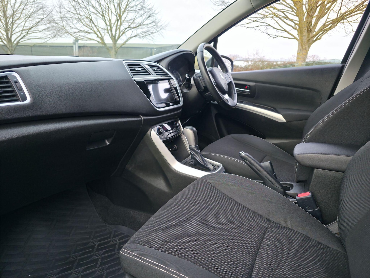 Used Suzuki SX4 S-Cross 2017 for sale - 77143977: Photo 24