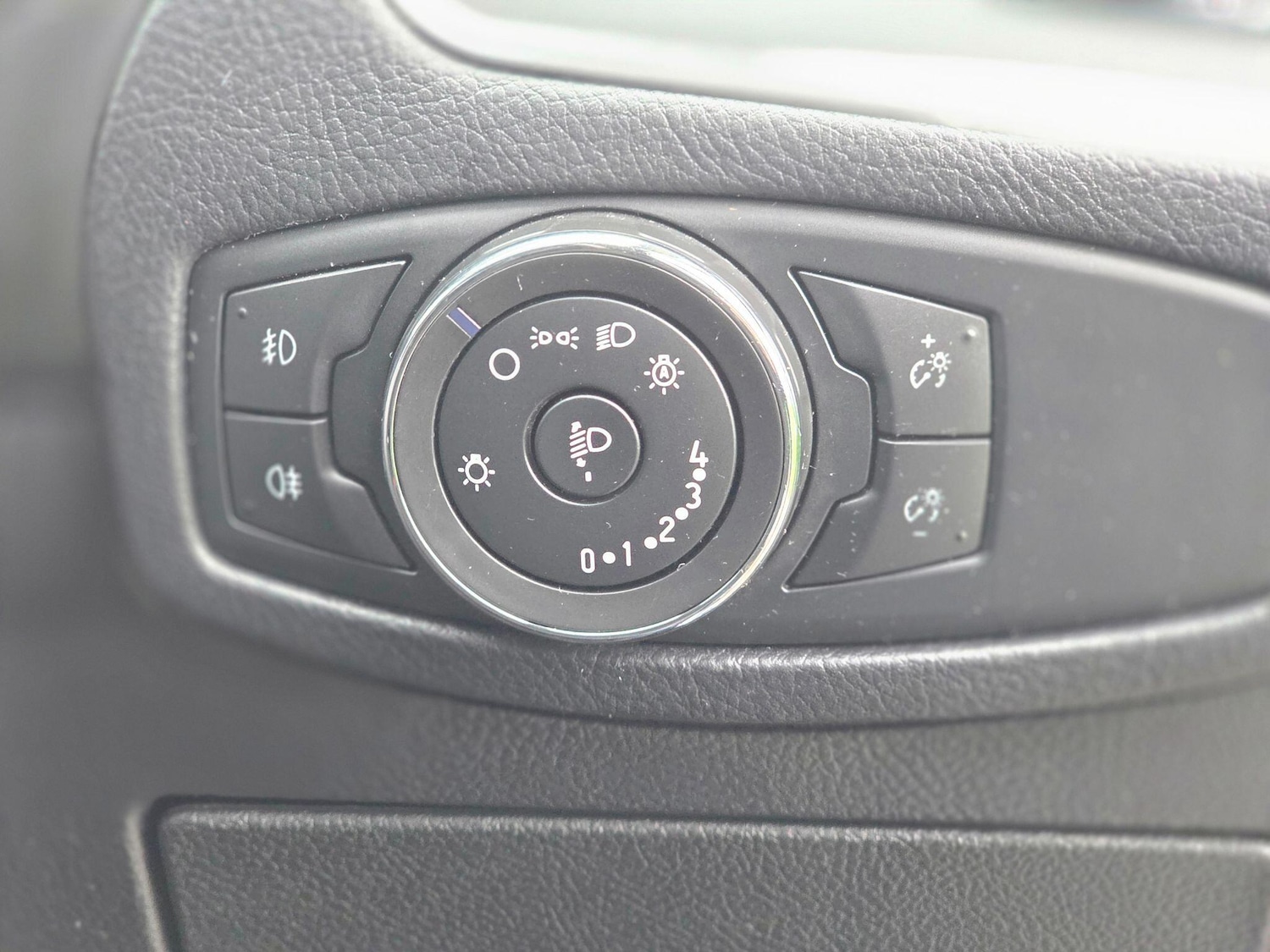 Used Ford S-Max 2017 for sale - 77646074: Photo 39