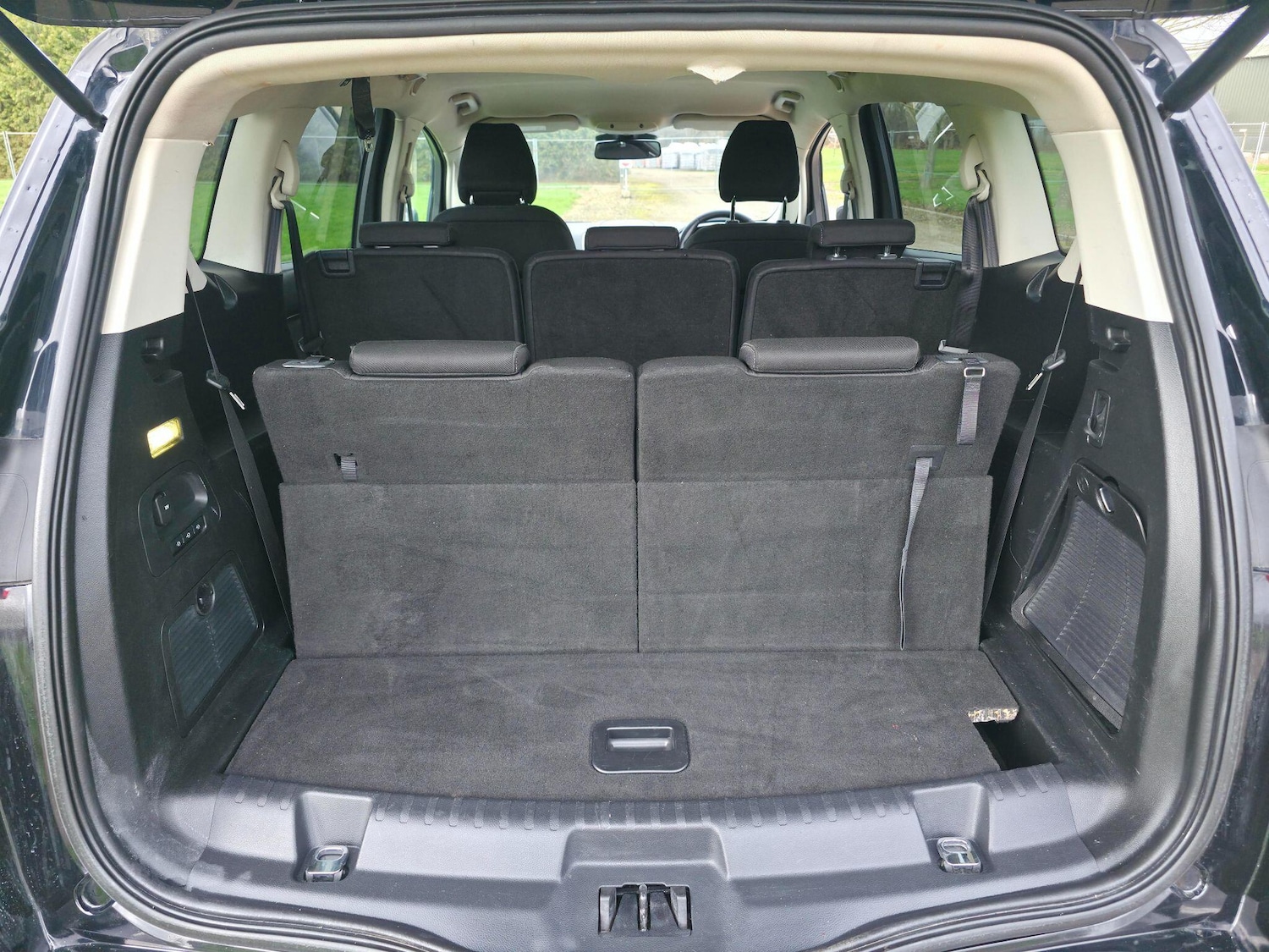 Used Ford S-Max 2017 for sale - 77646074: Photo 52