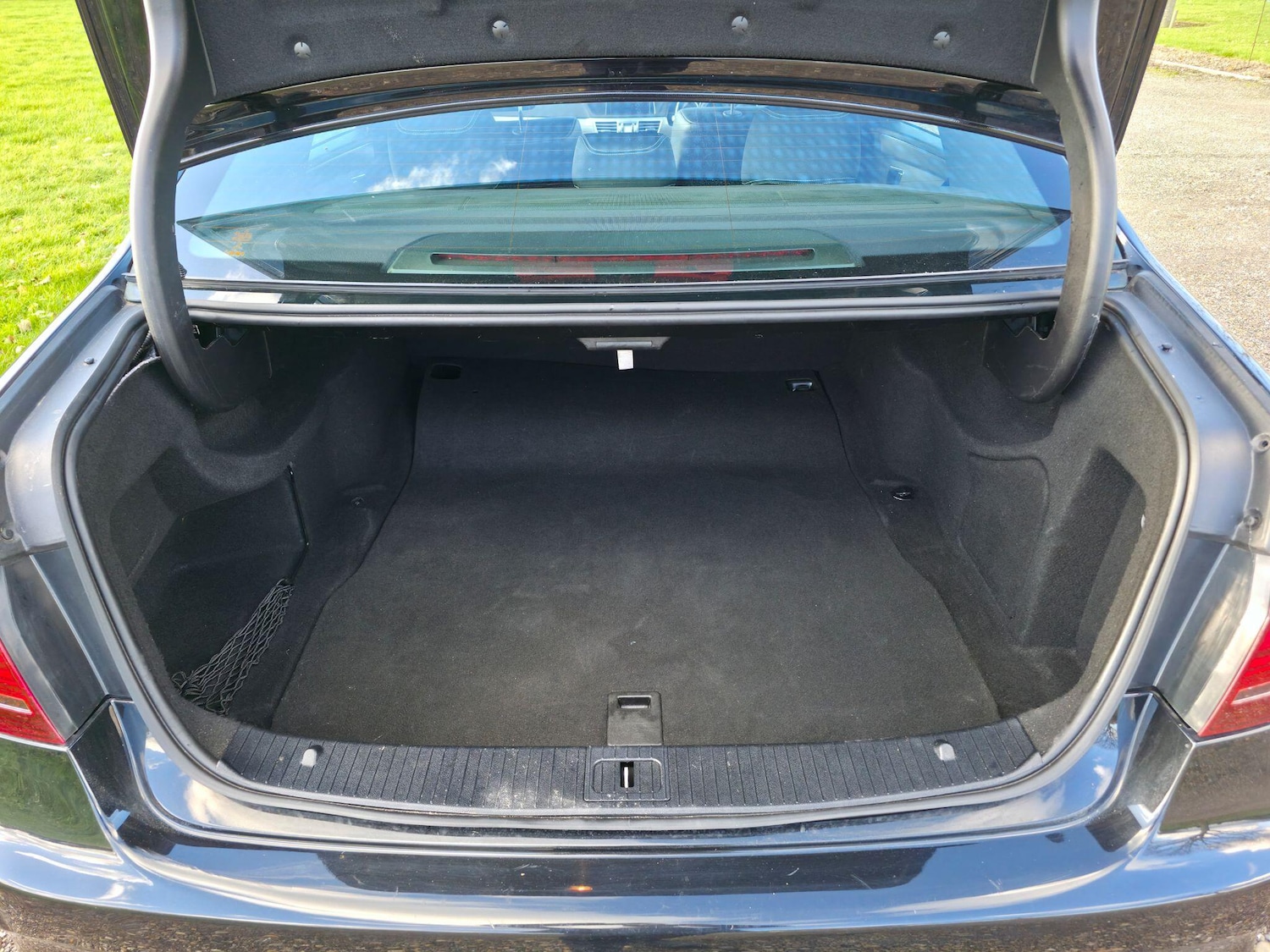 Used Mercedes-Benz E Class 2015 for sale - 76657875: Photo 33