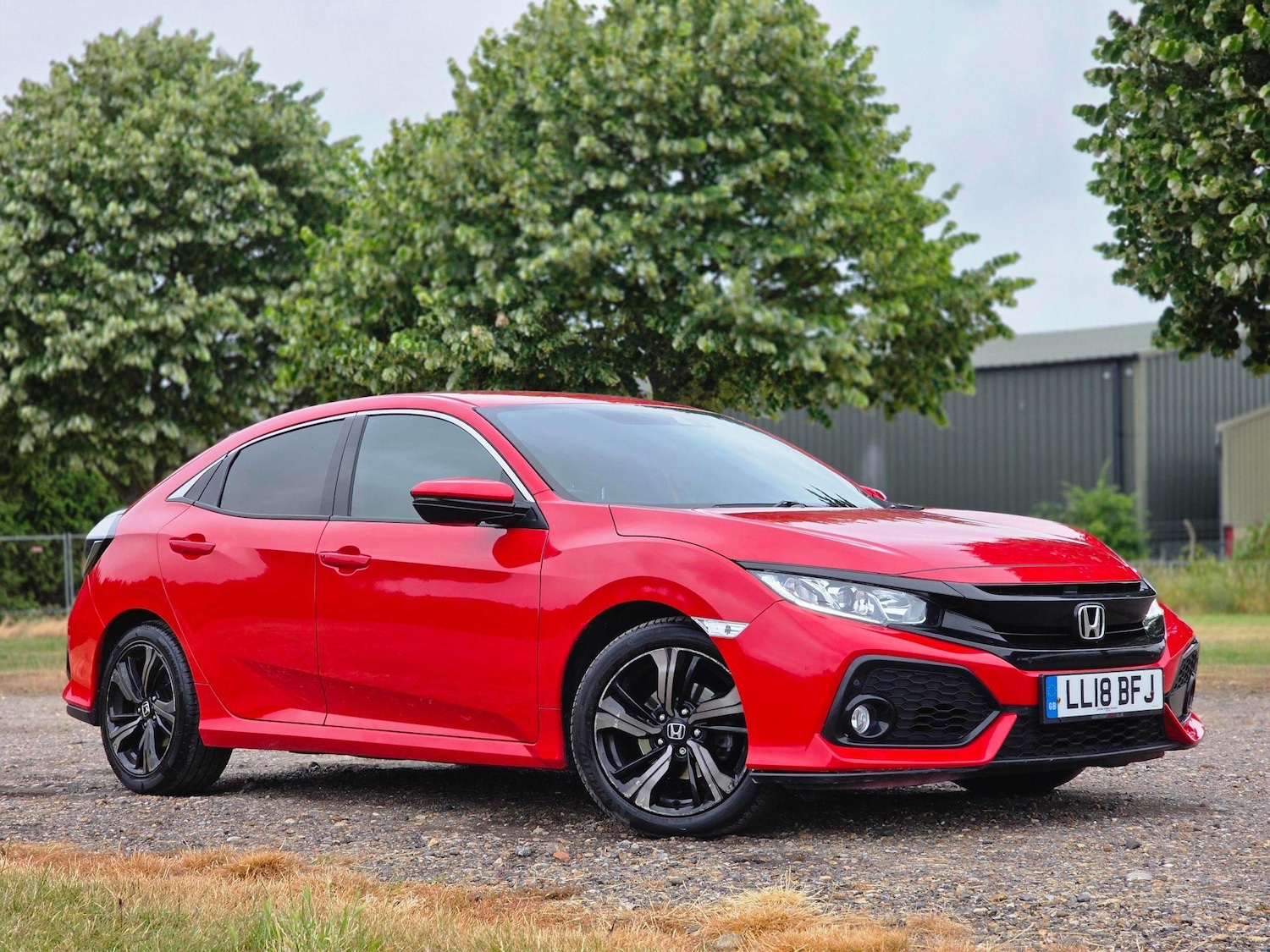 Used Honda Civic 2018 for sale - 76987756: Photo 2