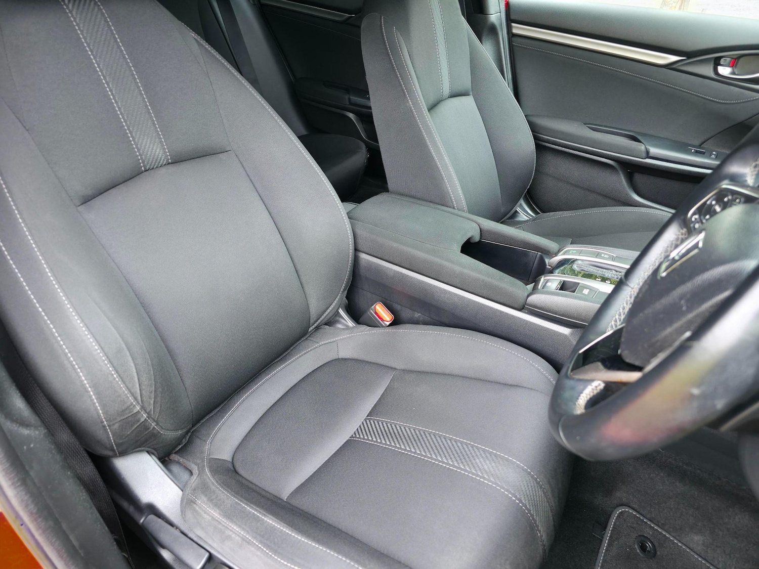 Used Honda Civic 2018 for sale - 76987756: Photo 33